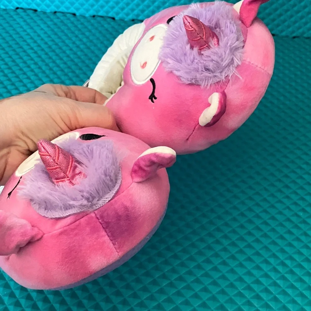 Squishmallows Lola The Unicorn Dual Sizes Girls Slippers | S 11-12